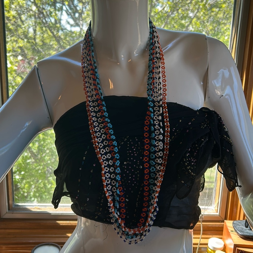Beaded necklace vintage